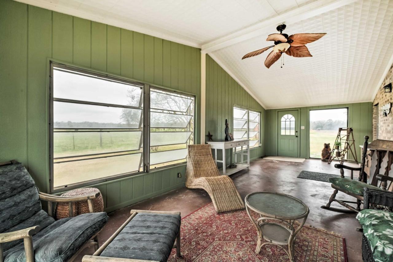 Carmine Cottage With Porch On Beautiful 60-Acre Farm 外观 照片